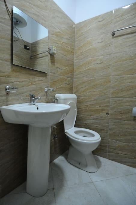 Grandpa House App.1 Apartment Tirana Bagian luar foto