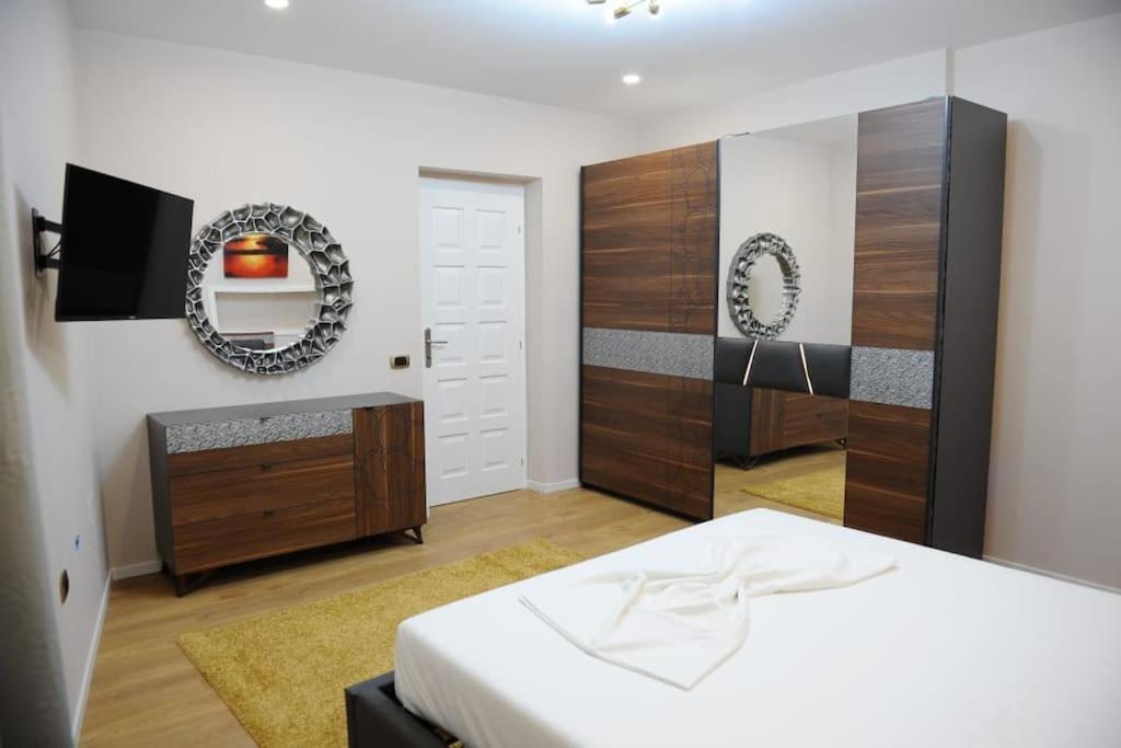 Grandpa House App.1 Apartment Tirana Bagian luar foto